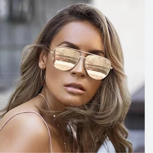 Quay x Desi High Key Sunglasses - Picture 2 of 7